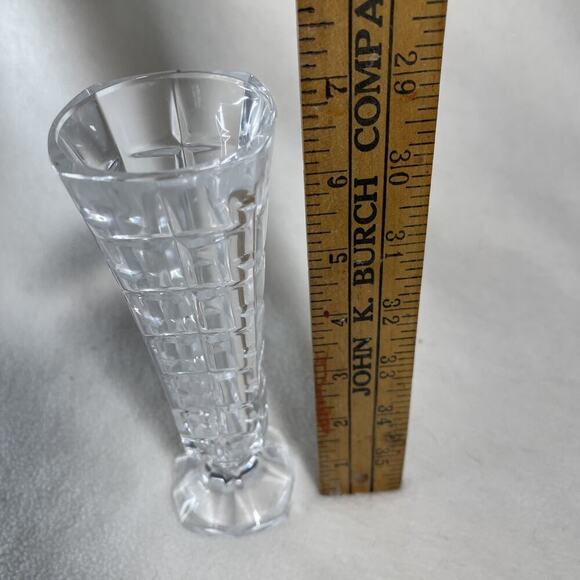 Cristal d'Arques Durand Soliflor 8 3/4" 24% Lead Crystal Waffle Cut Bud Vase - Picture 7 of 7